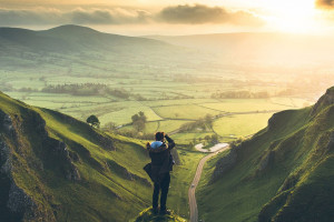 激情依旧!苏超联赛球迷狂欢,场边故事同样精彩 激情依旧!苏超联赛球迷狂欢,场边故事同样精彩